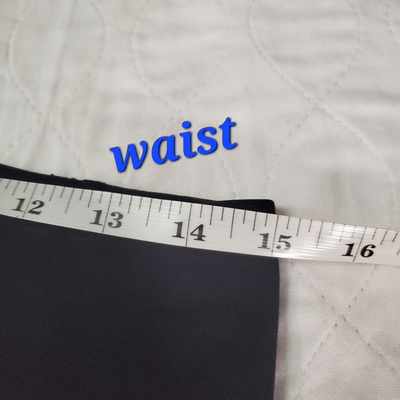 LULULEMON If You're Lucky crop black and floral prints size 8 leggings - Picture 11 of 11